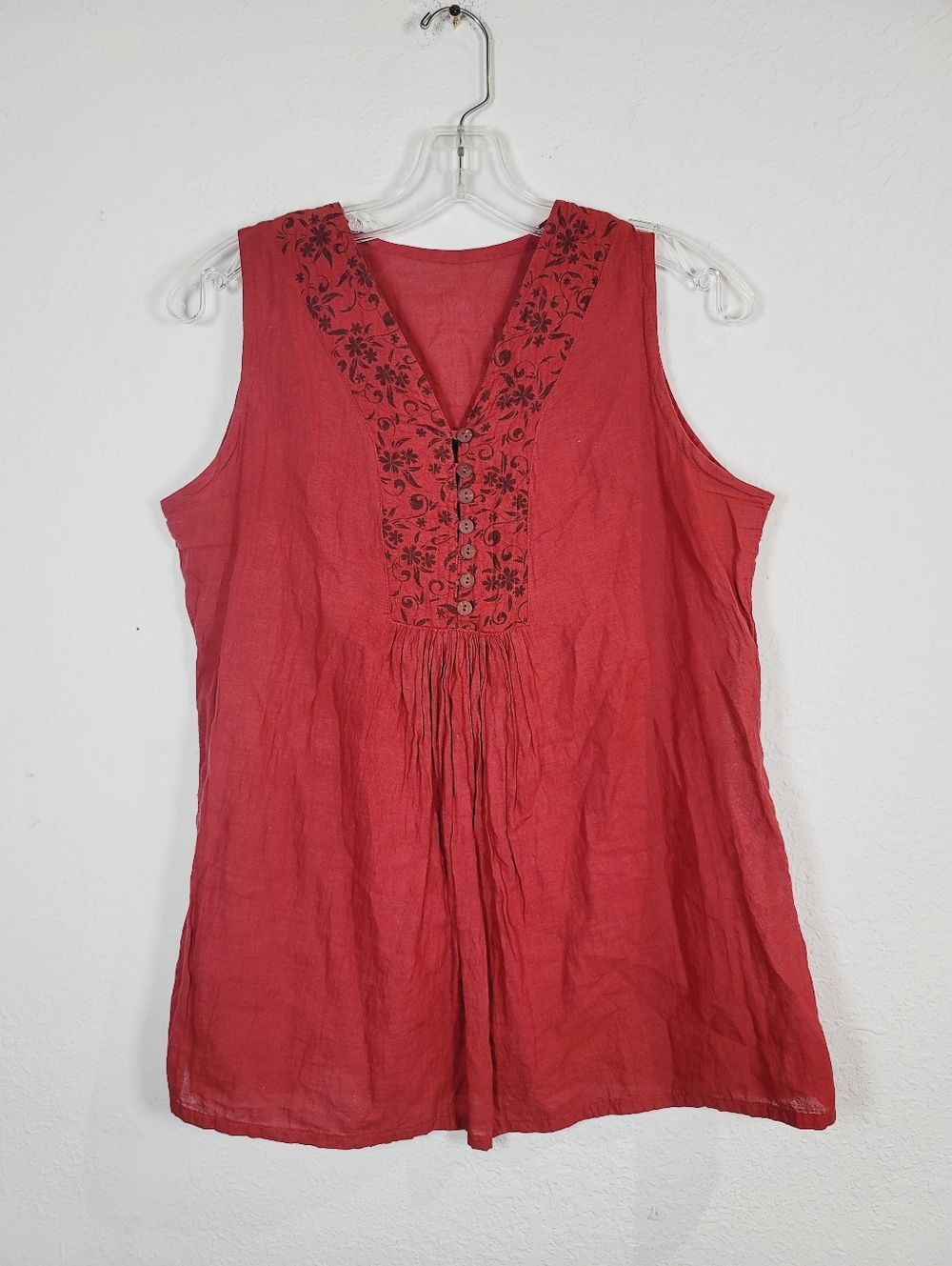 Women's Red Embroidered Cotton  V-Neck Sleeveless Top, Size Small